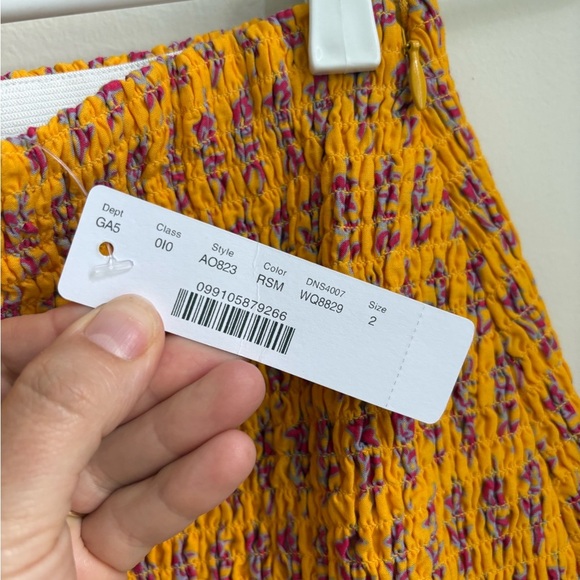 J Crew Smocked Skirt in Sunny Block Print - NWT - Size 2 - Picture 3 of 5